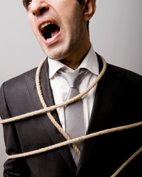 Bild eines gefesselten Managers, der dringend eine Manager-Haftfplicht ben&ouml;tigt