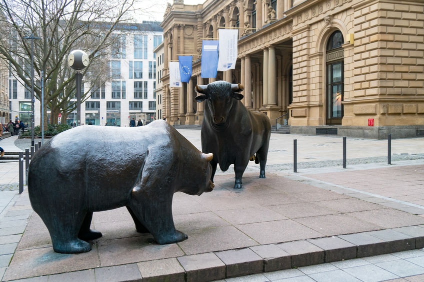 Frankfurter B&ouml;rse mit Bulle und B&auml;r